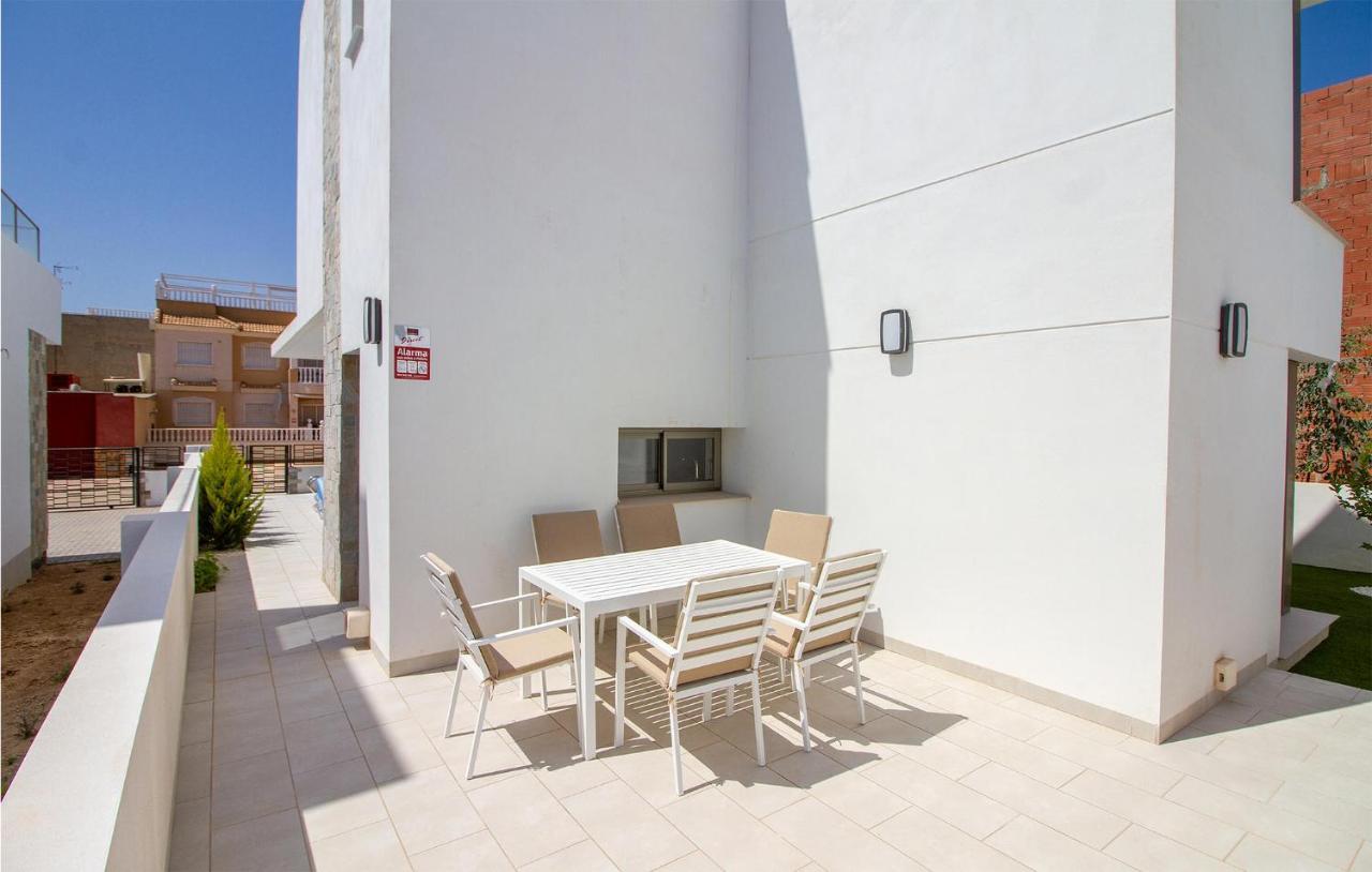 Gorgeous Home In Los Alcazares With Wifi Luaran gambar
